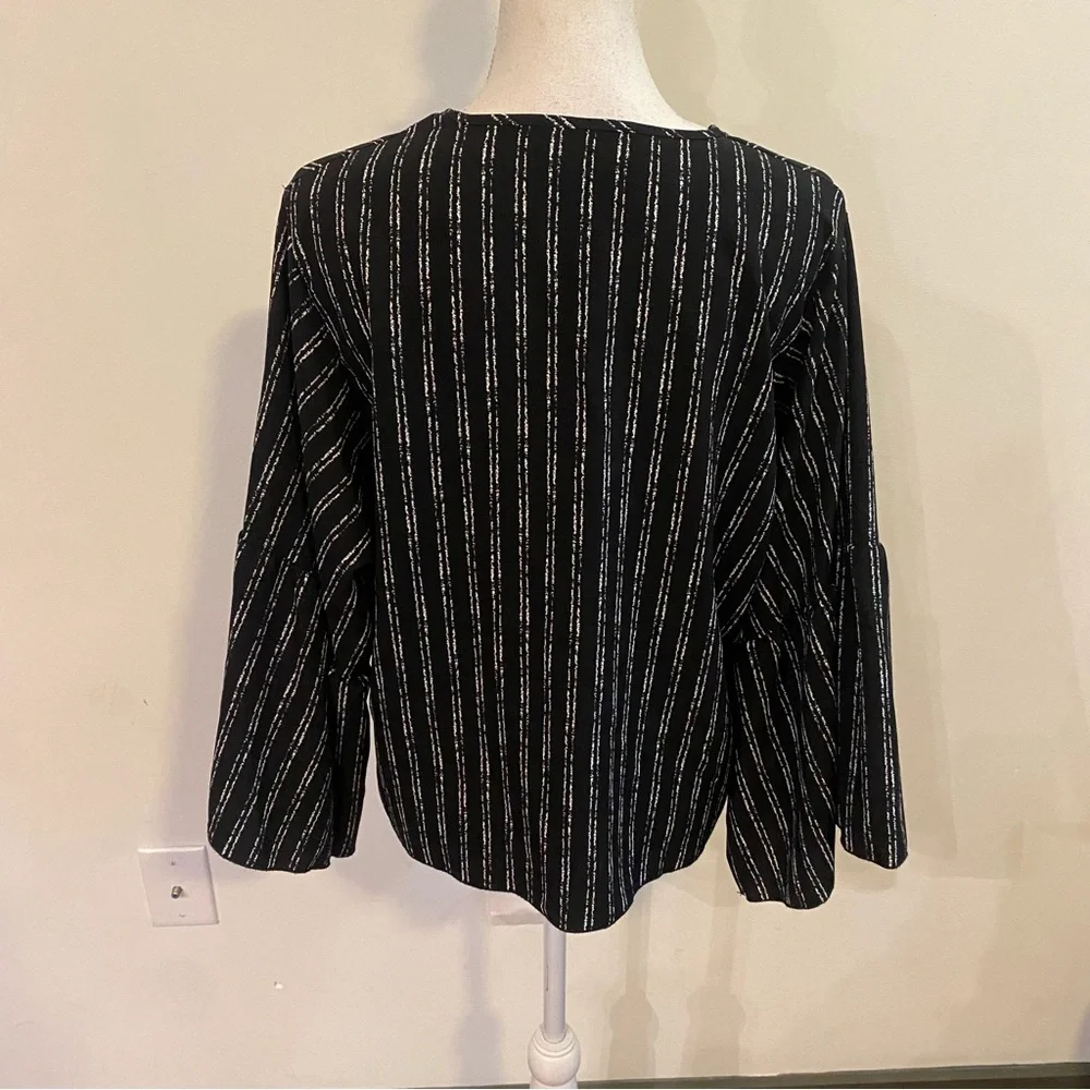 Anthropologie Lavender Field Striped Bell Sleeve Blouse With Front Tie Size L - Picture 6 of 9